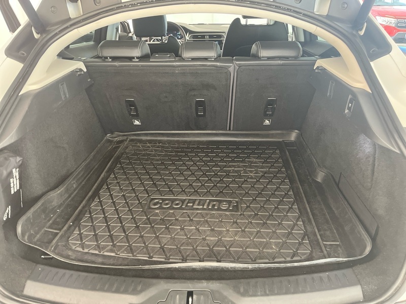 Jaguar I-PACE vaihtoauto