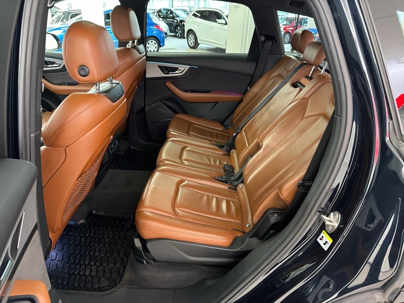 Audi Q7 vaihtoauto