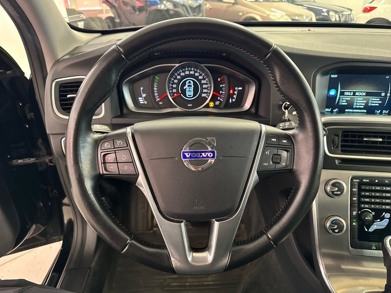 Volvo V60 Cross Country vaihtoauto