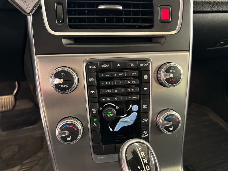 Volvo V60 Cross Country vaihtoauto