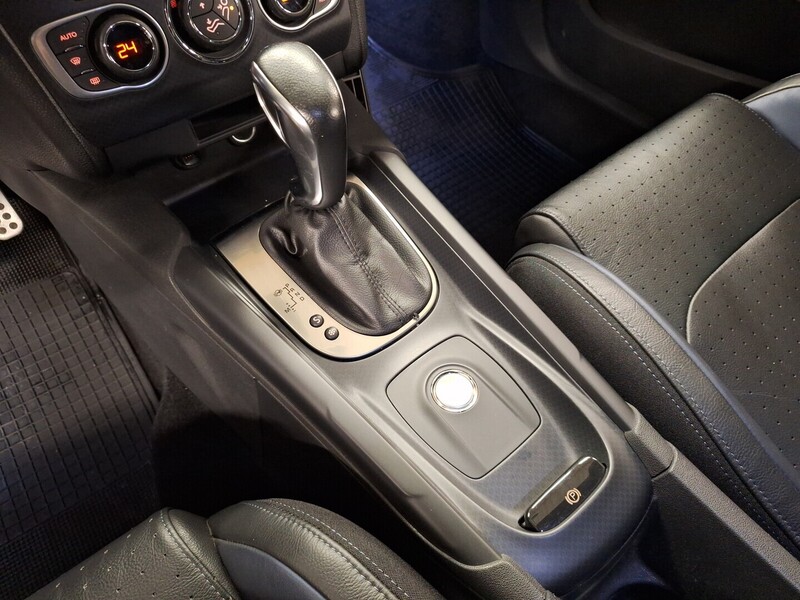 DS 4 vaihtoauto