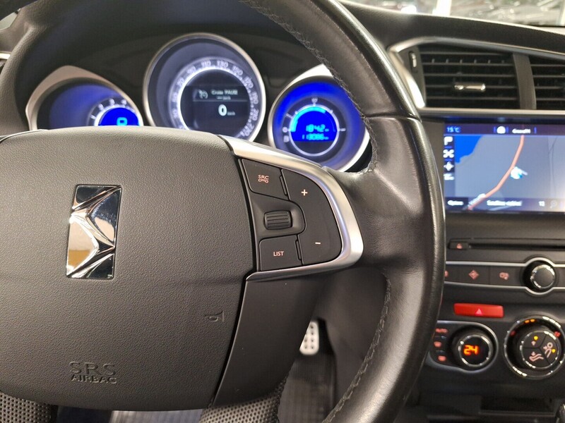 DS 4 vaihtoauto