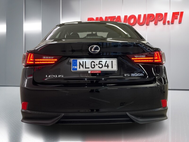 Lexus IS vaihtoauto