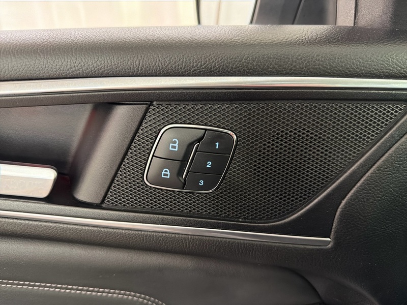 Ford S-MAX vaihtoauto