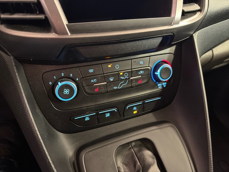 Ford Transit Connect vaihtoauto