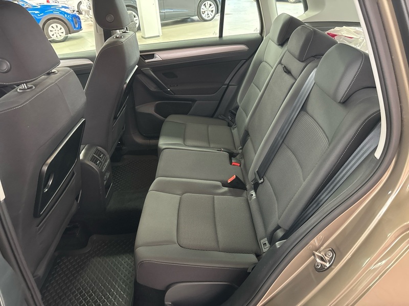 Volkswagen Golf Sportsvan vaihtoauto