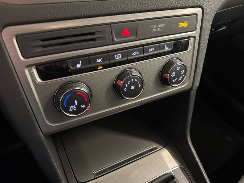 Volkswagen Golf Sportsvan vaihtoauto