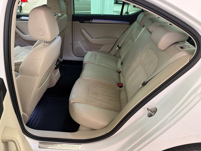 Skoda Superb vaihtoauto