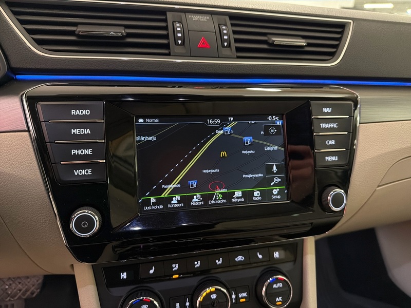 Skoda Superb vaihtoauto