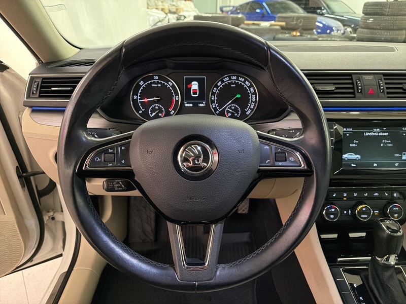 Skoda Superb vaihtoauto