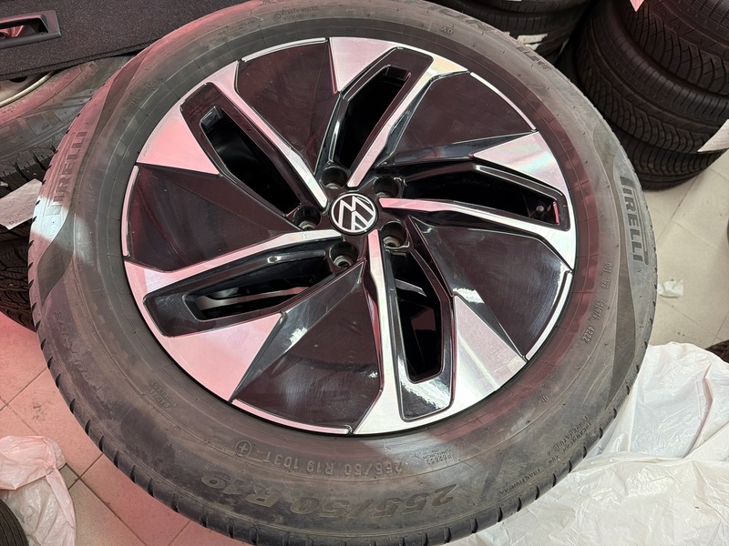 Volkswagen ID.4 vaihtoauto