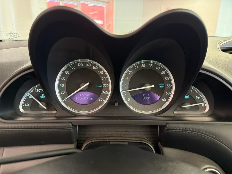 Mercedes-Benz SL vaihtoauto