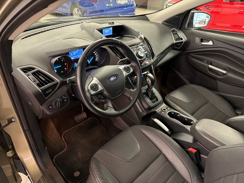 Ford Kuga vaihtoauto