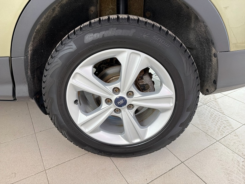 Ford Kuga vaihtoauto