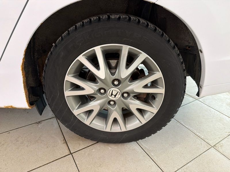 Honda Insight vaihtoauto