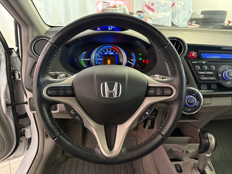 Honda Insight vaihtoauto