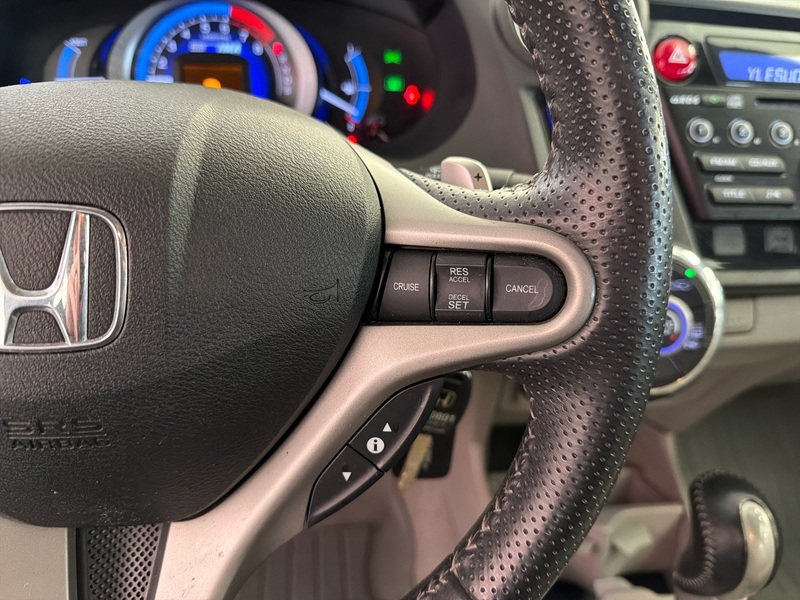 Honda Insight vaihtoauto