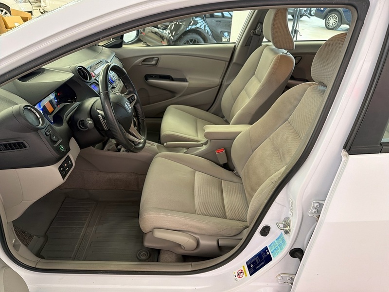 Honda Insight vaihtoauto