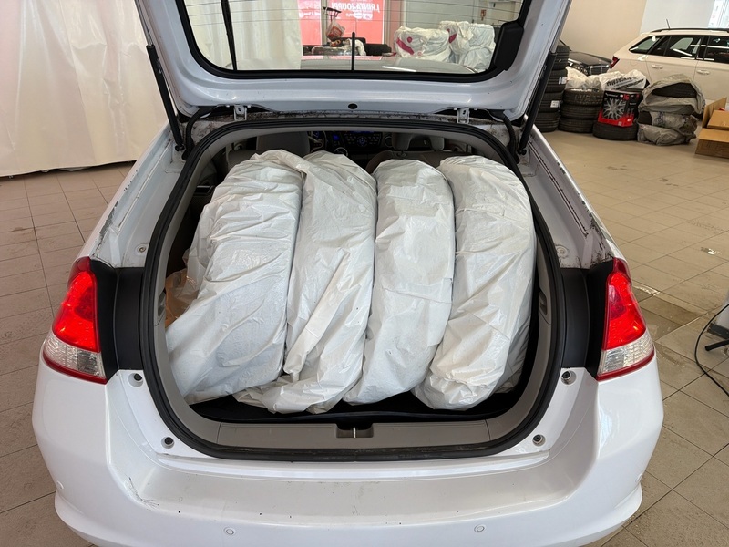 Honda Insight vaihtoauto