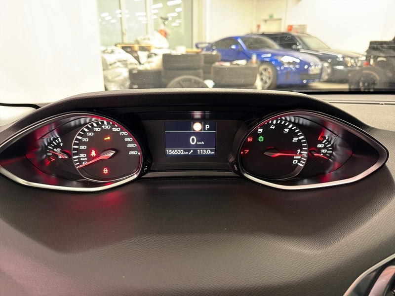 Peugeot 308 vaihtoauto