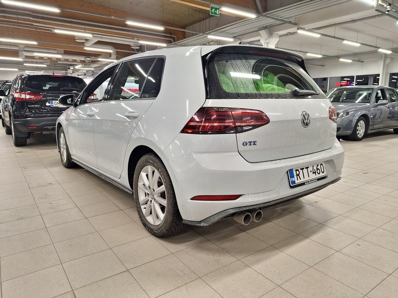 Volkswagen Golf vaihtoauto