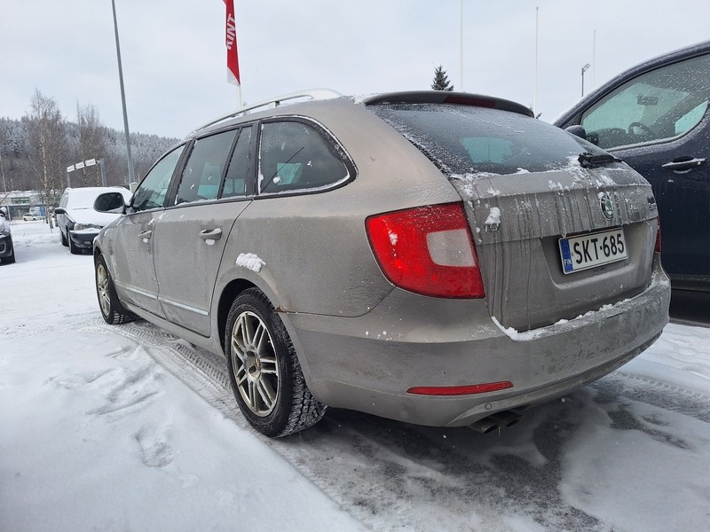 Skoda Superb vaihtoauto
