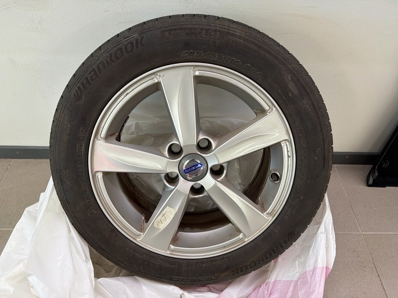 Volvo V40 vaihtoauto