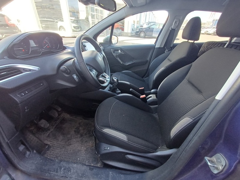 Peugeot 208 vaihtoauto