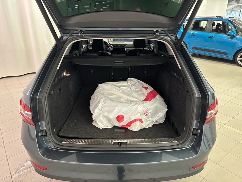 Skoda Superb vaihtoauto