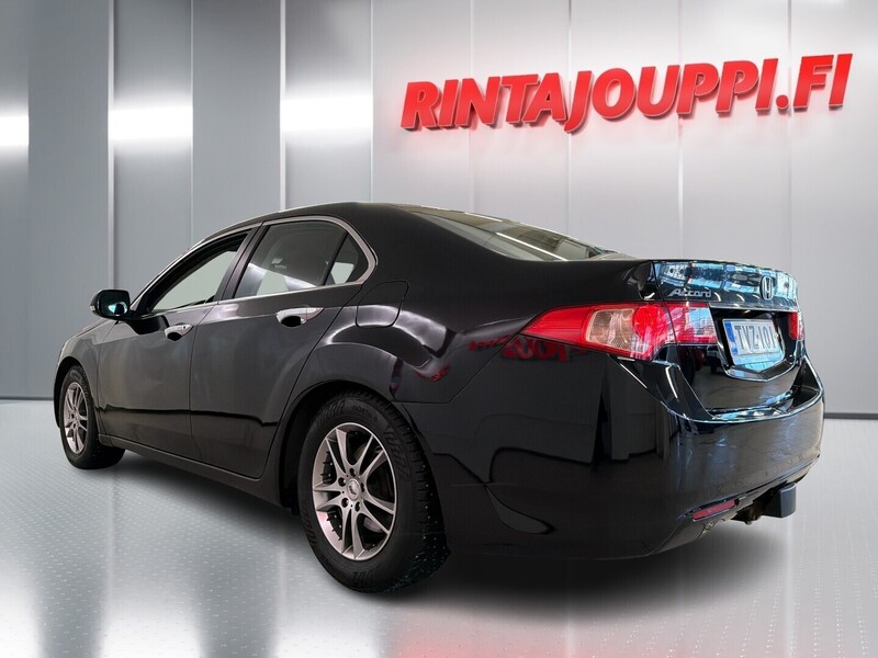 Honda Accord vaihtoauto