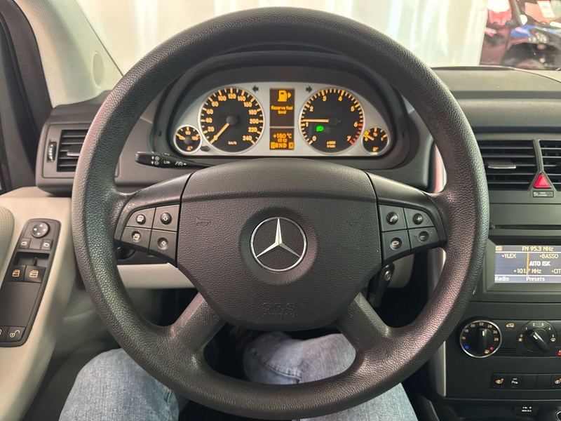 Mercedes-Benz B vaihtoauto