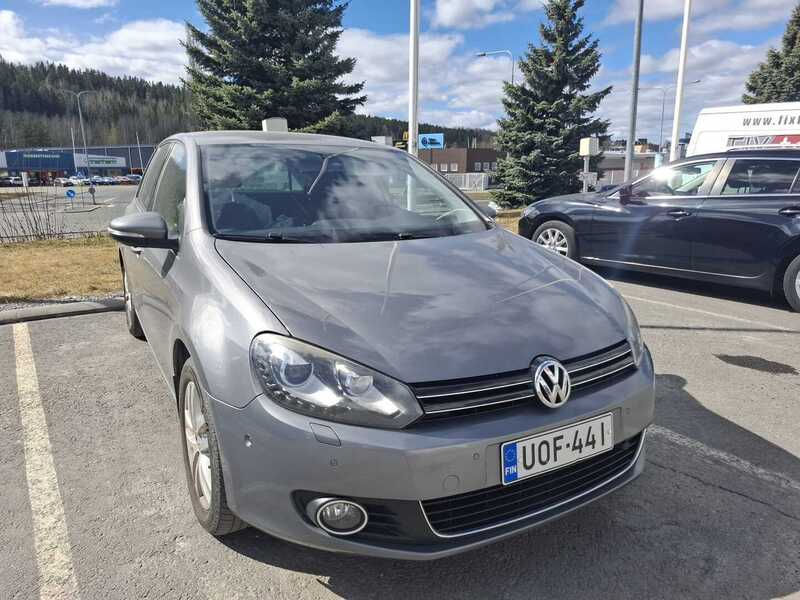 Volkswagen Golf vaihtoauto