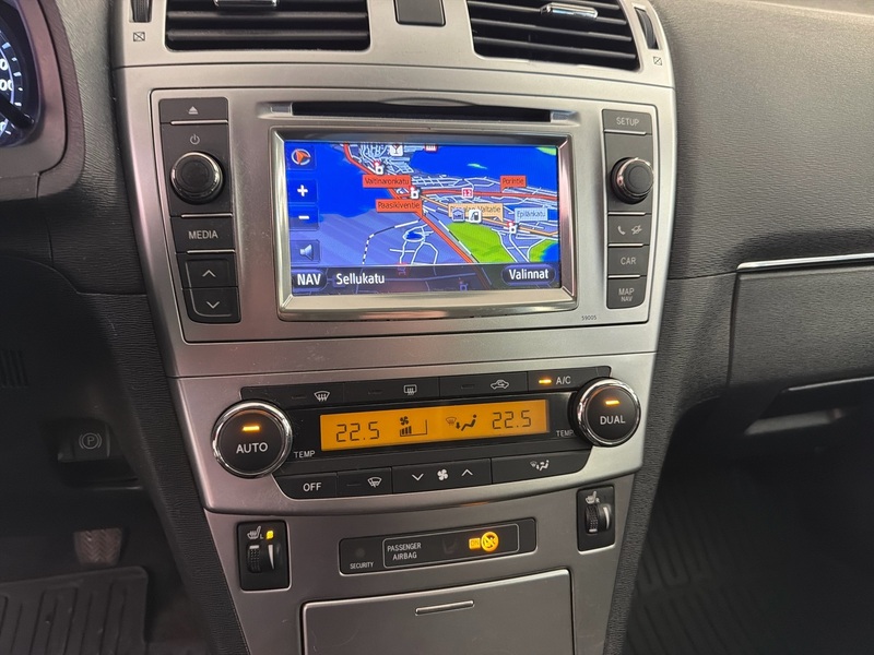 Toyota Avensis vaihtoauto