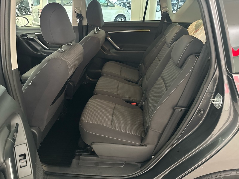 Toyota Verso vaihtoauto