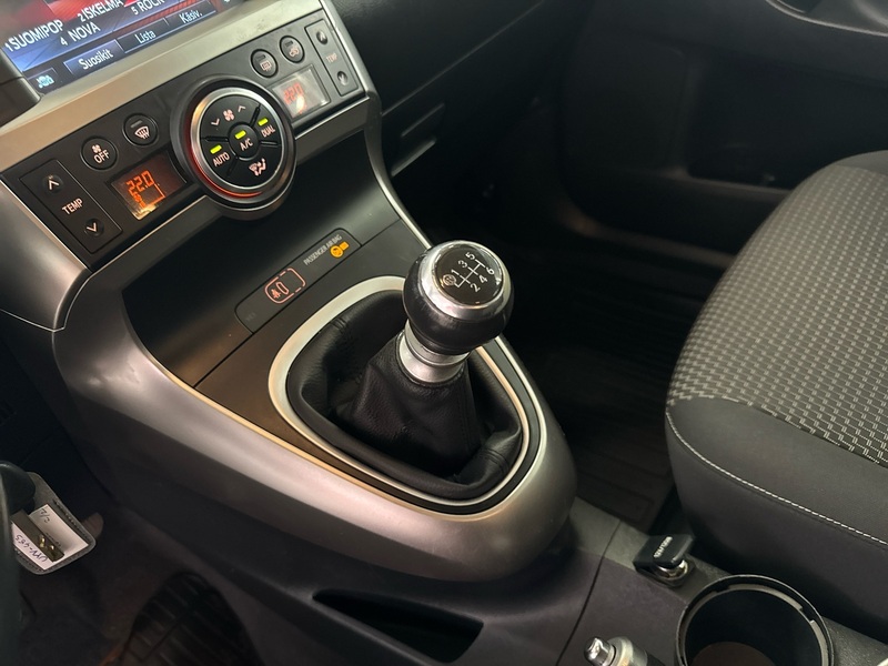 Toyota Verso vaihtoauto