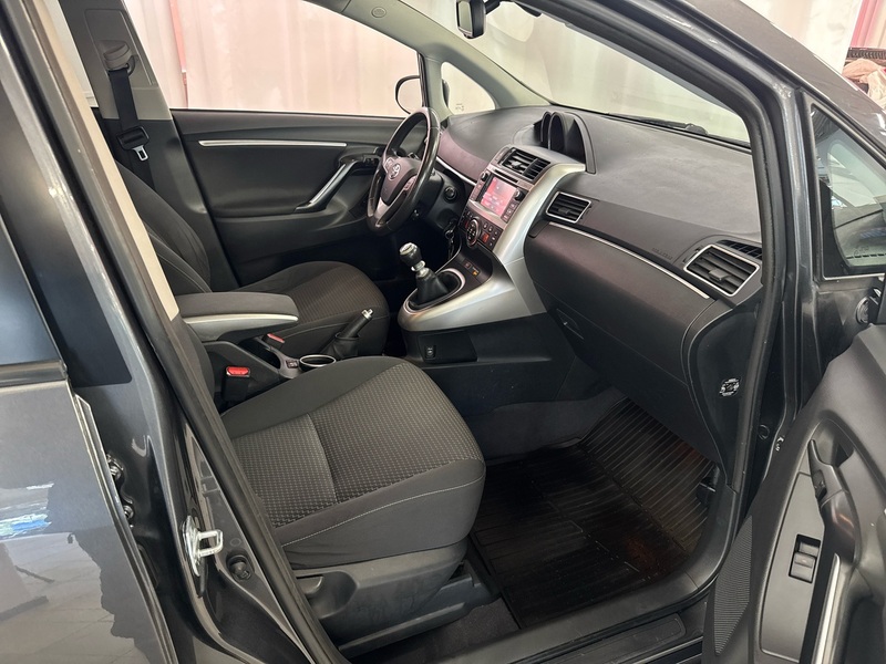 Toyota Verso vaihtoauto