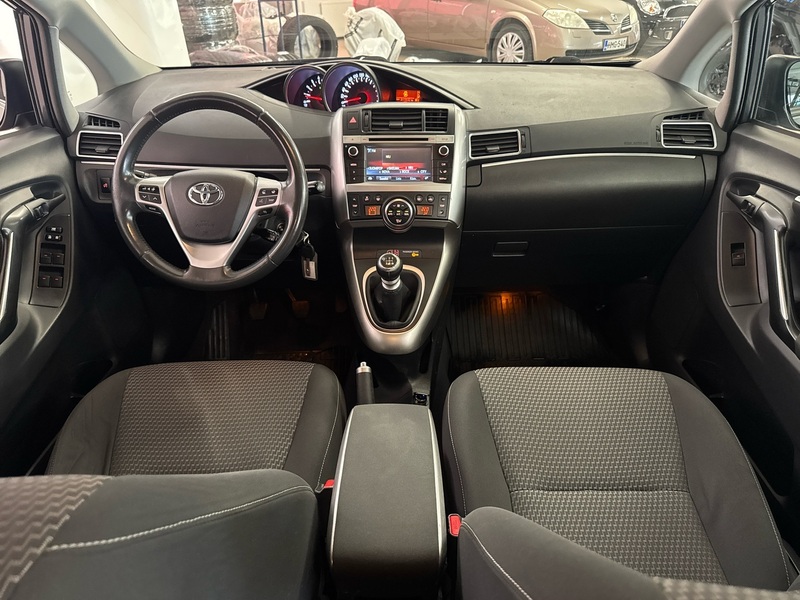 Toyota Verso vaihtoauto