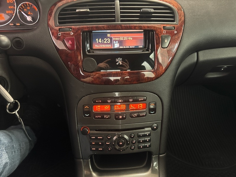 Peugeot 607 vaihtoauto