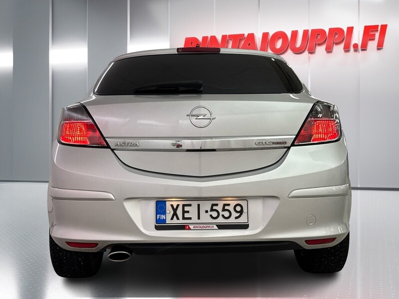 Opel Astra vaihtoauto