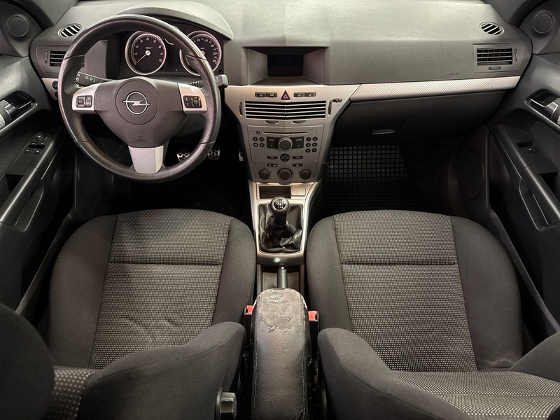 Opel Astra vaihtoauto