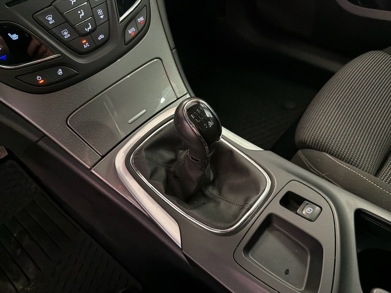 Opel Insignia vaihtoauto