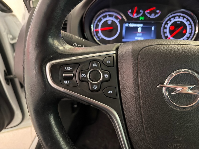 Opel Insignia vaihtoauto