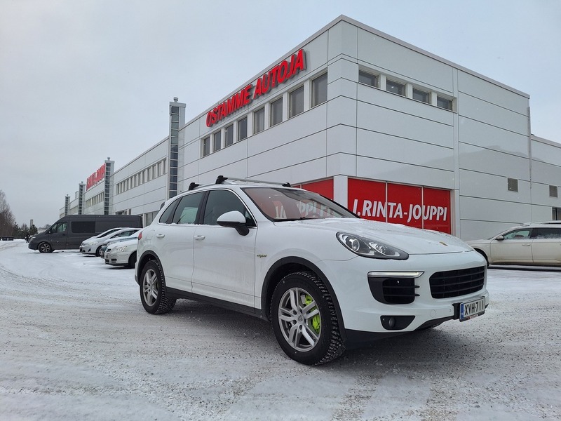 Porsche Cayenne vaihtoauto
