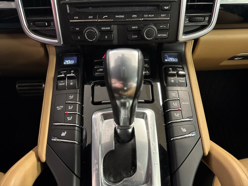 Porsche Cayenne vaihtoauto