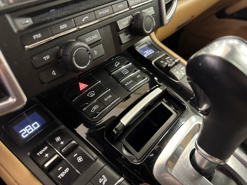 Porsche Cayenne vaihtoauto