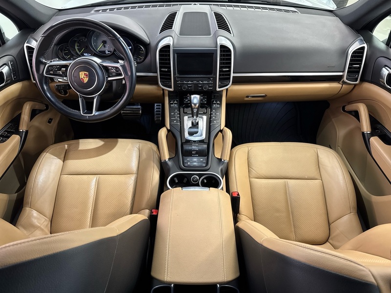 Porsche Cayenne vaihtoauto