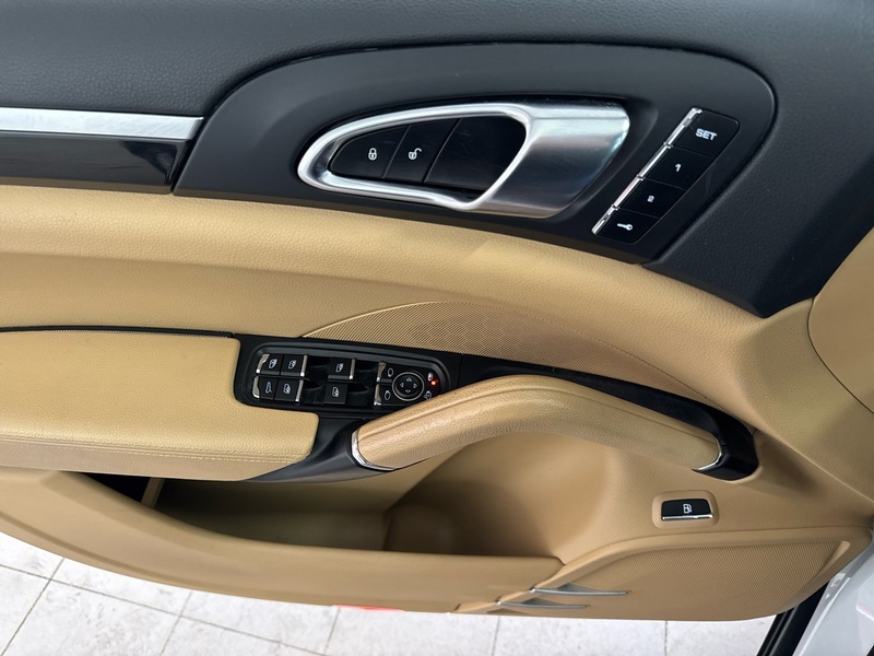 Porsche Cayenne vaihtoauto