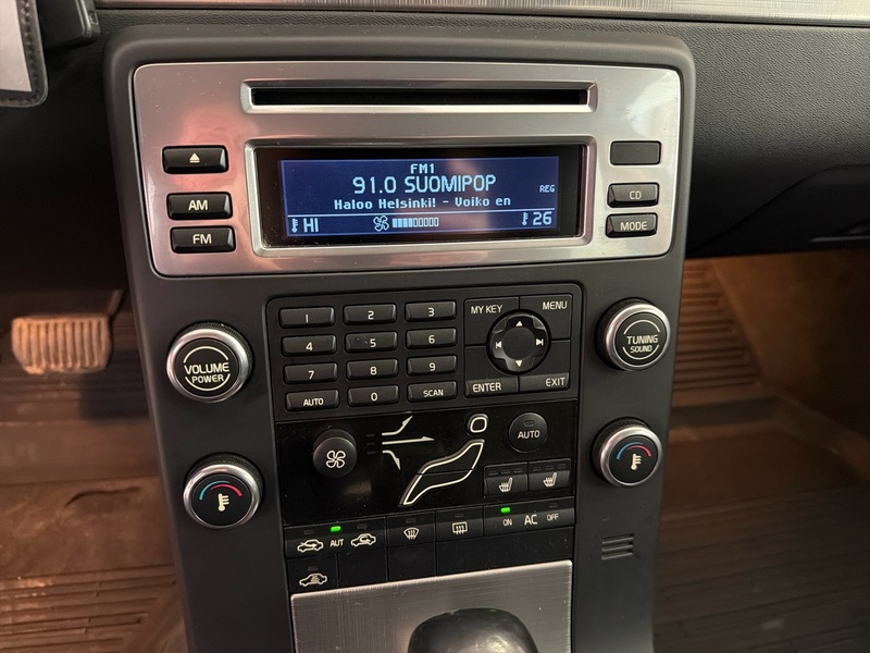 Volvo V70 vaihtoauto