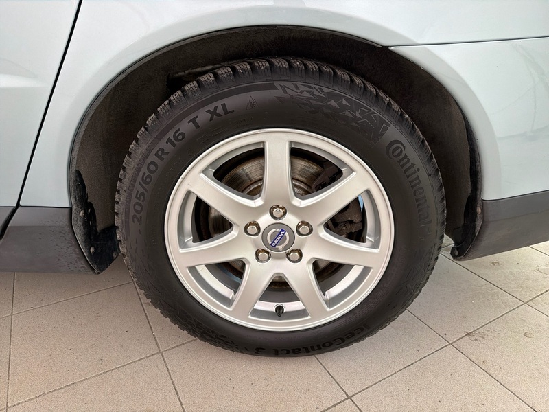 Volvo V70 vaihtoauto