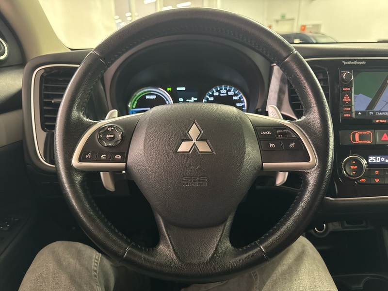 Mitsubishi Outlander PHEV vaihtoauto